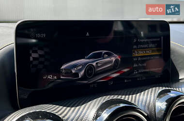 Купе Mercedes-Benz AMG GT 2019 в 
