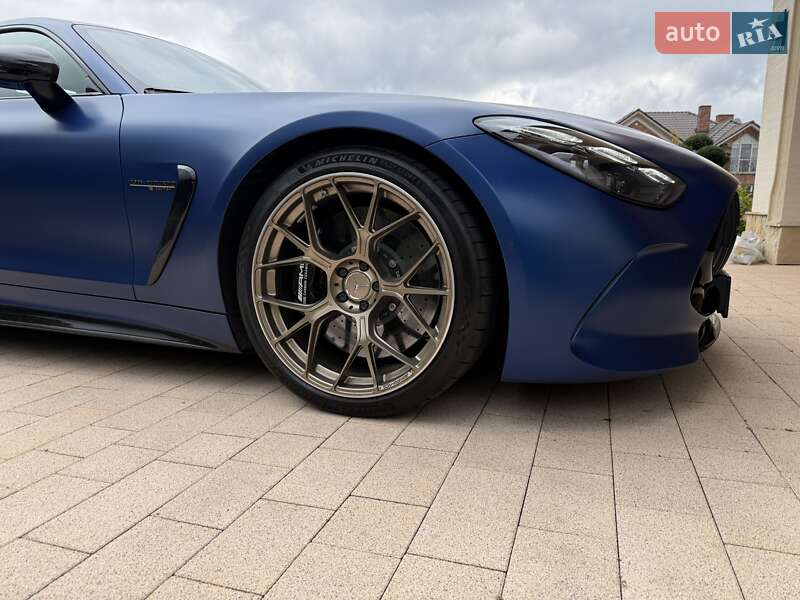 Купе Mercedes-Benz AMG GT 2024 в Львове