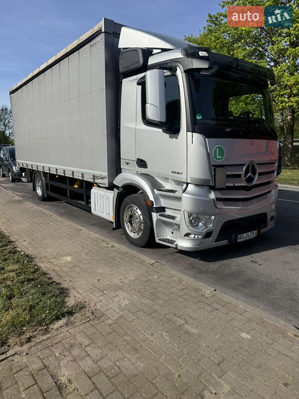 Mercedes-Benz Antos 2013