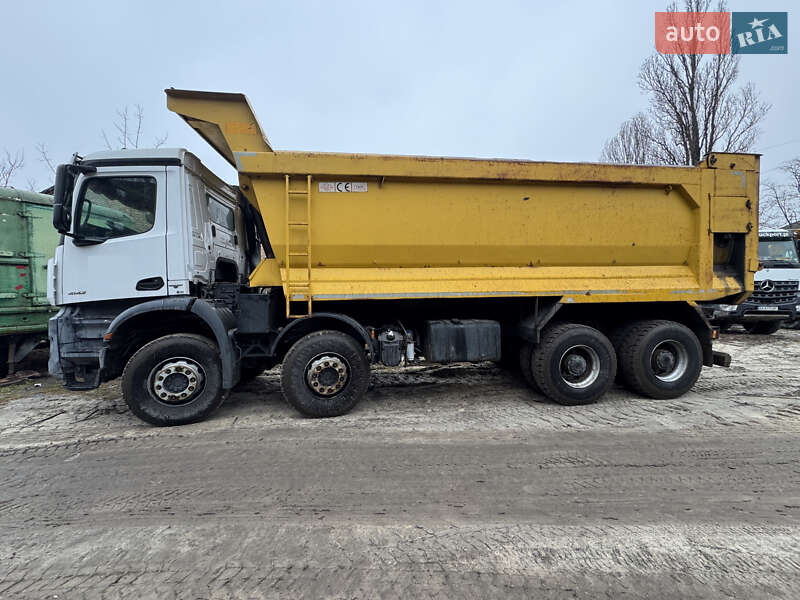 Самоскид Mercedes-Benz Arocs 2017 в Києві