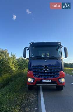 Самосвал Mercedes-Benz Arocs 2015 в 