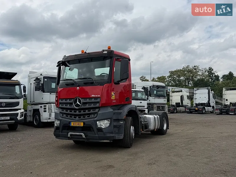 Mercedes-Benz Arocs 2014