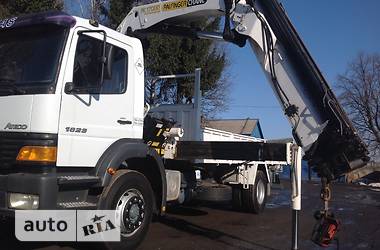Кран-манипулятор Mercedes-Benz Atego 2000 в 