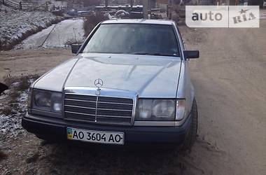 Седан Mercedes-Benz Atego 1988 в Тячеві