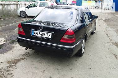 Седан Mercedes-Benz Atego 1995 в Киеве