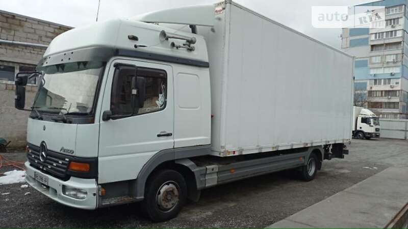 Вантажний фургон Mercedes-Benz Atego 1999 в Кам'янському