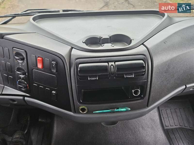 Грузовой фургон Mercedes-Benz Atego 2012 в Ровно