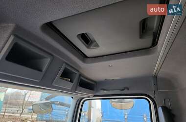 Вантажний фургон Mercedes-Benz Atego 2010 в 