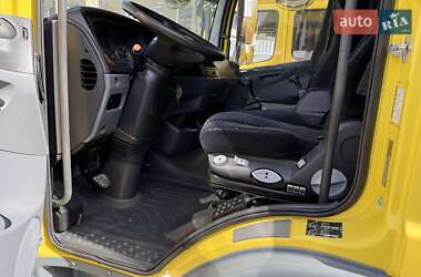 Грузовой фургон Mercedes-Benz Atego 2011 в 