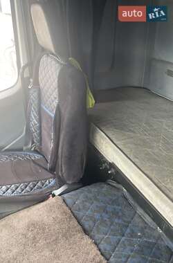 Грузовой фургон Mercedes-Benz Atego 2006 в 