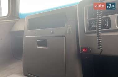 Грузовой фургон Mercedes-Benz Atego 2006 в 