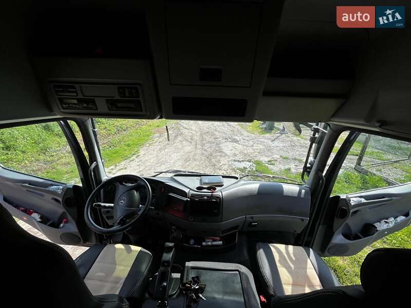Вантажний фургон Mercedes-Benz Atego 2012 в Тернополі