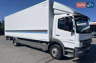 Вантажний фургон Mercedes-Benz Atego 2013 в 