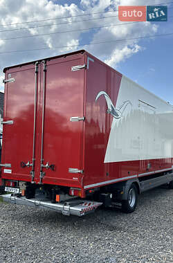 Грузовой фургон Mercedes-Benz Atego 2012 в 