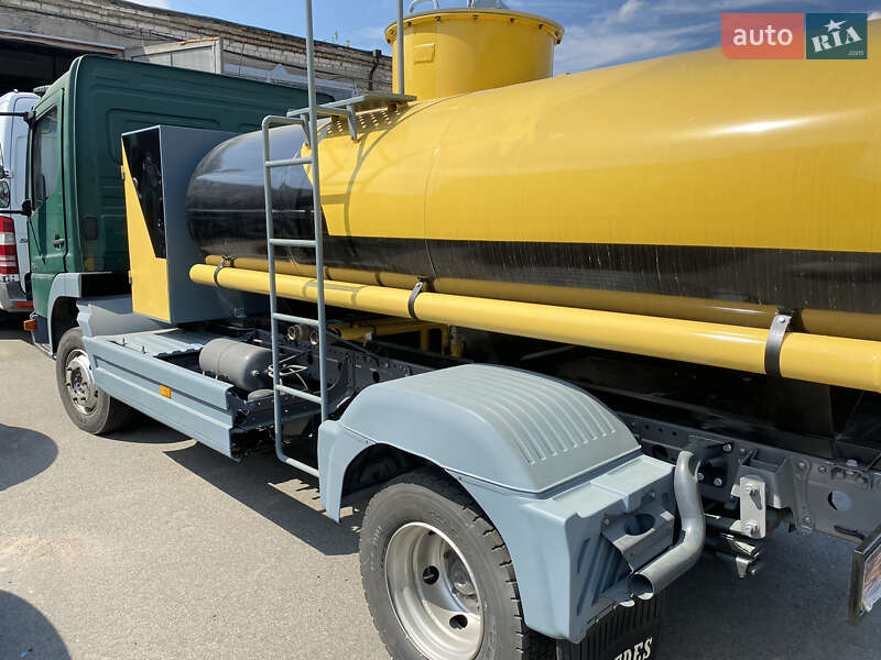 Бензовоз Mercedes-Benz Atego 2006 в Киеве