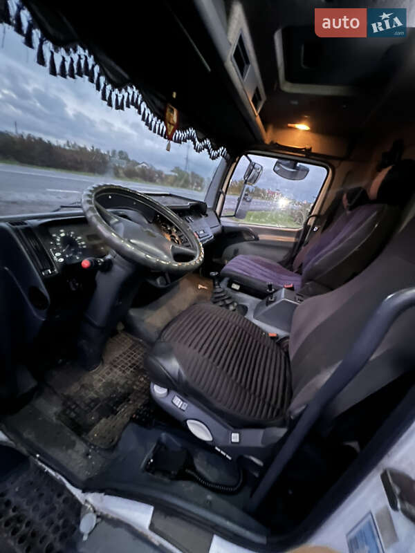 Грузовой фургон Mercedes-Benz Atego 2001 в Каменке-Бугской