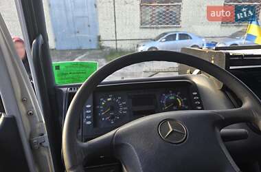 Вантажний фургон Mercedes-Benz Atego 2001 в 