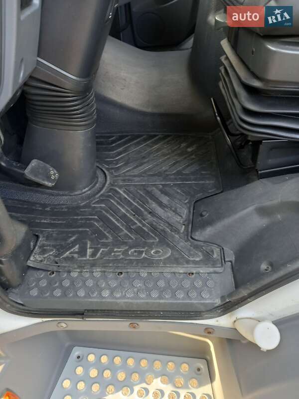 Грузовой фургон Mercedes-Benz Atego 2012 в Бучаче фото 11 Грузовой фургон Mercedes-Benz Atego 2012 в Бучаче