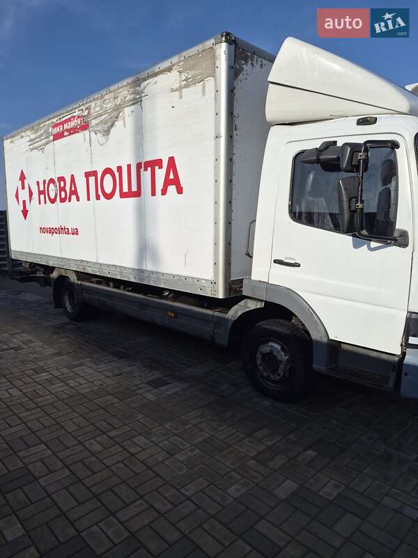 Вантажний фургон Mercedes-Benz Atego 2002 в Вільногірську