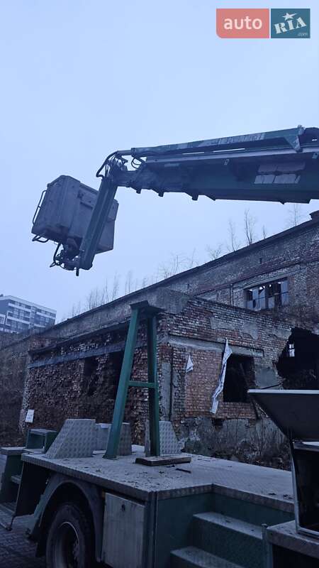 Автовышка Mercedes-Benz Atego 2000 в Львове