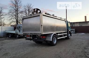 Самосвал Mercedes-Benz Axor 2010 в Бучаче