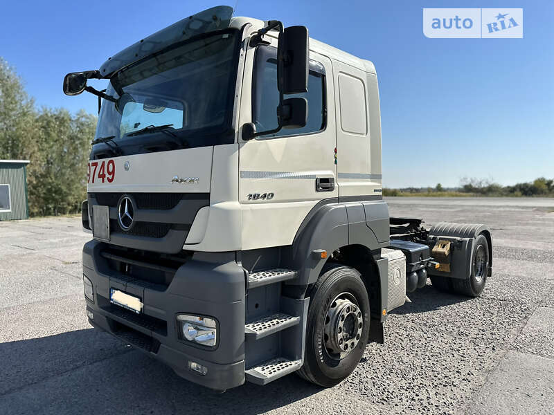 Тягач Mercedes-Benz Axor 2011 в Новомосковске