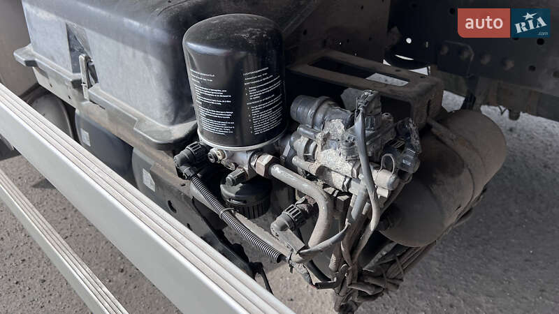 Рефрижератор Mercedes-Benz Axor 2011 в Львове