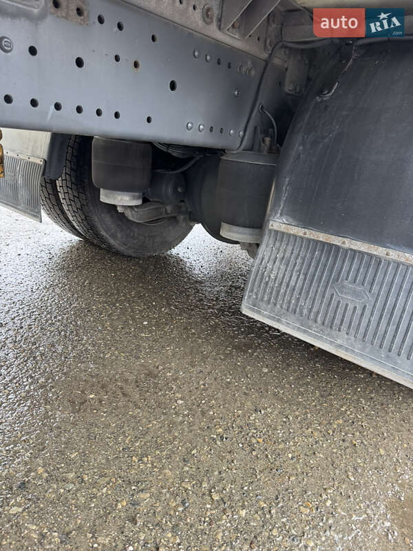 Рефрижератор Mercedes-Benz Axor 2010 в Львове