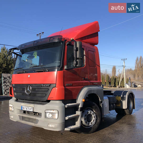 Тягач Mercedes-Benz Axor 2010 в 