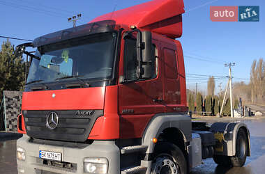 Тягач Mercedes-Benz Axor 2010 в 
