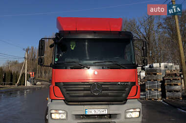 Тягач Mercedes-Benz Axor 2010 в 