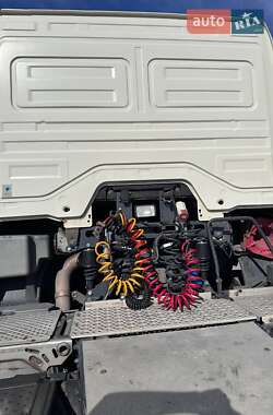 Тягач Mercedes-Benz Axor 2011 в 