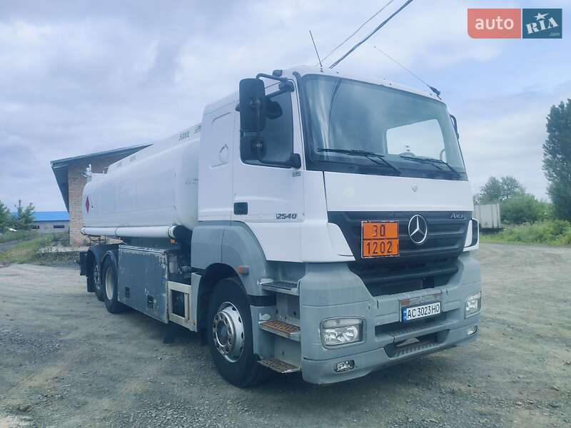 Бензовоз Mercedes-Benz Axor 2006 в Луцьку