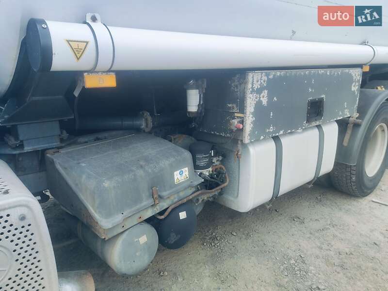 Бензовоз Mercedes-Benz Axor 2006 в Луцьку