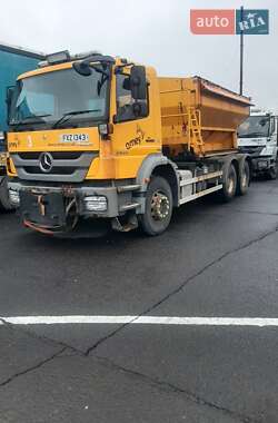 Пескоразбрасывающая машина Mercedes-Benz Axor 2012 в 