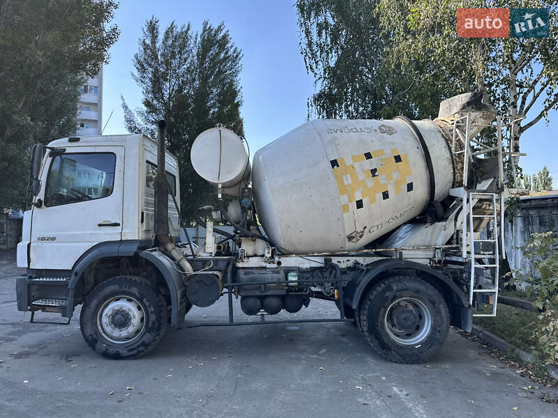 Бетономешалка (Миксер) Mercedes-Benz Axor 2005 в Киеве фото 4 Бетономешалка (Миксер) Mercedes-Benz Axor 2005 в Киеве