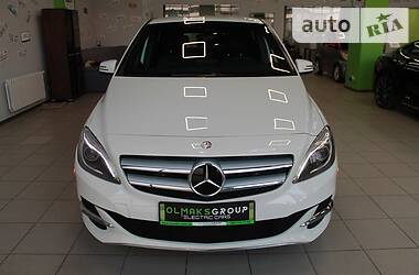 Хетчбек Mercedes-Benz B-Class 2016 в 