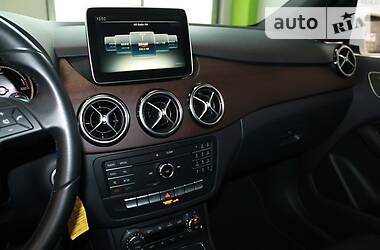 Хетчбек Mercedes-Benz B-Class 2016 в 