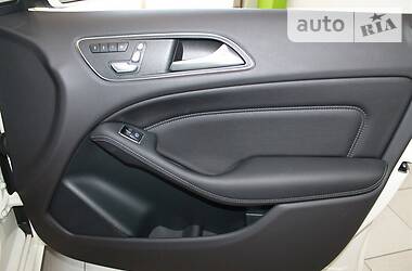 Хетчбек Mercedes-Benz B-Class 2016 в 