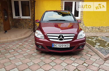 Мінівен Mercedes-Benz B-Class 2009 в 