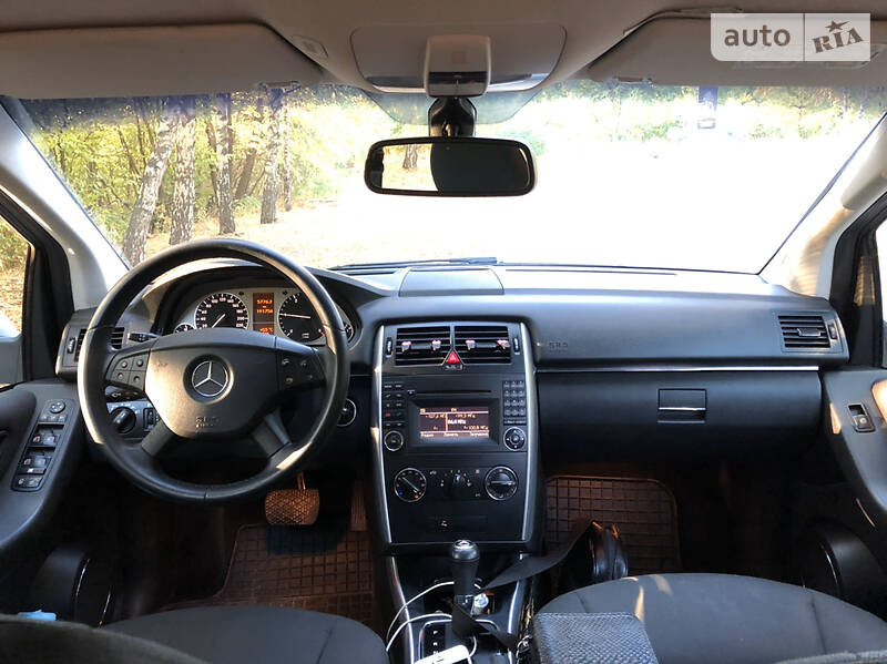 Хетчбек Mercedes-Benz B-Class 2010 в Лубнах фото 48 Хетчбек Mercedes-Benz B-Class 2010 в Лубнах