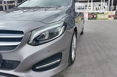 Хэтчбек Mercedes-Benz B-Class 2017 в Киеве