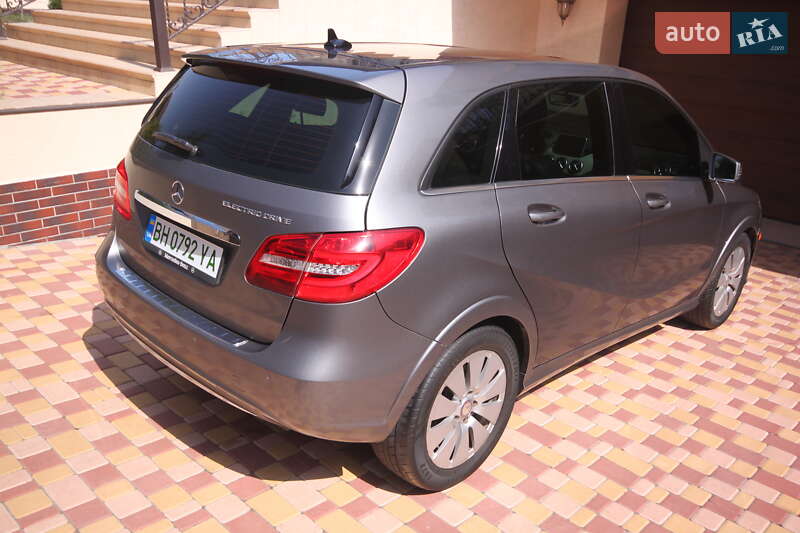 Хэтчбек Mercedes-Benz B-Class 2014 в Одессе