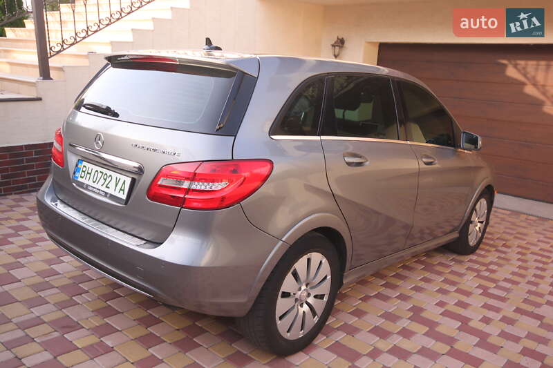 Хэтчбек Mercedes-Benz B-Class 2014 в Одессе