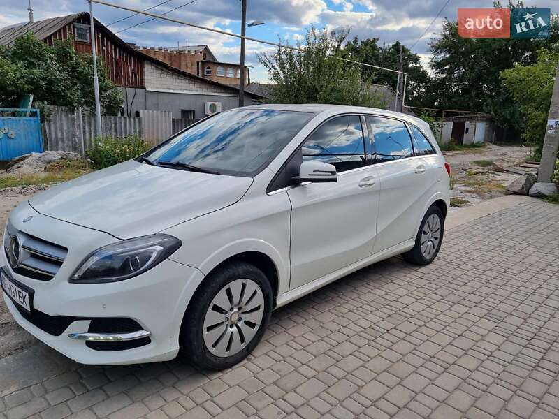 Mercedes-Benz B-Class 2014