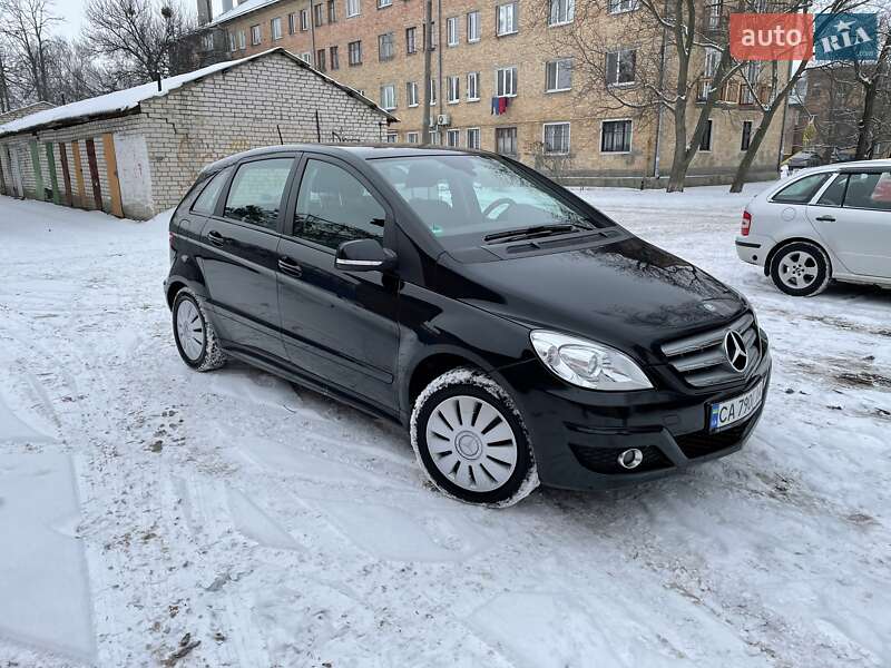 Mercedes-Benz B-Class 2010