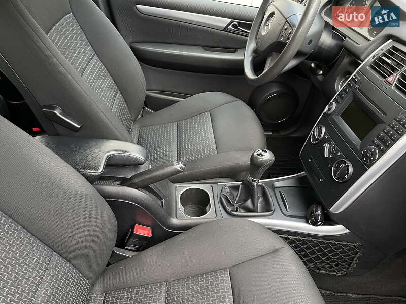 Хэтчбек Mercedes-Benz B-Class 2010 в Черкассах