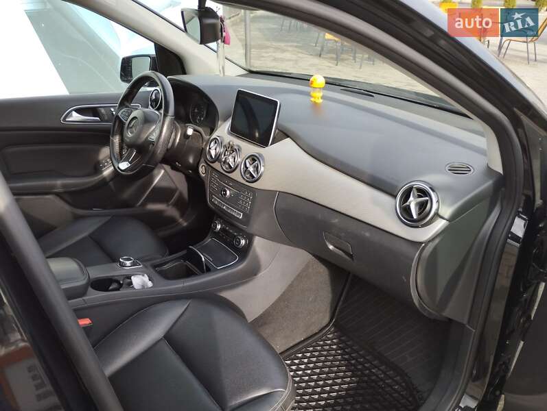 Хэтчбек Mercedes-Benz B-Class 2015 в Черновцах