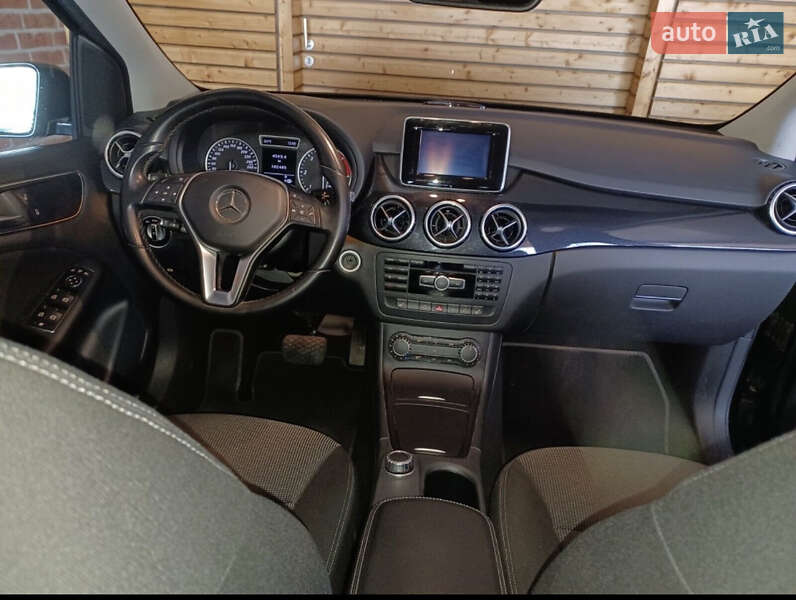 Хэтчбек Mercedes-Benz B-Class 2012 в Луцке фото 2 Хэтчбек Mercedes-Benz B-Class 2012 в Луцке