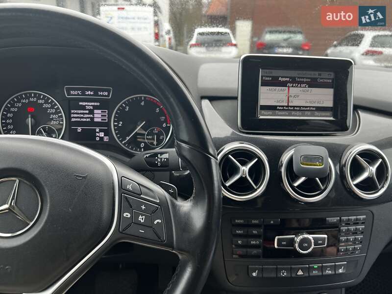 Хэтчбек Mercedes-Benz B-Class 2012 в Луцке фото 7 Хэтчбек Mercedes-Benz B-Class 2012 в Луцке